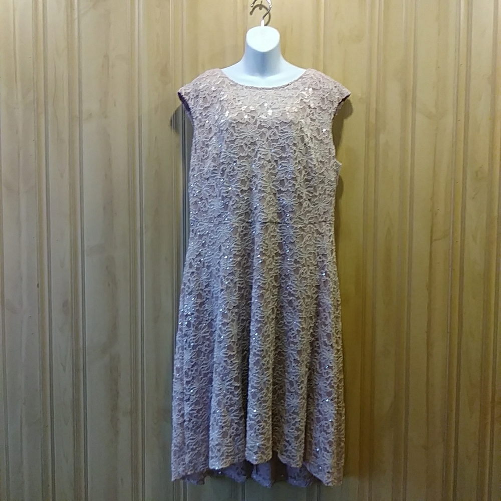 CB Established 1962 Woman's Size 18 Dress